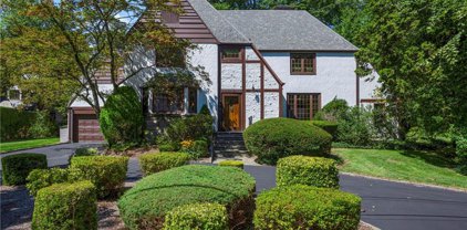 1 Overton Road, Scarsdale