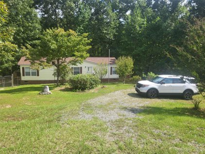 205 Hitching Post  Road, Mill Spring