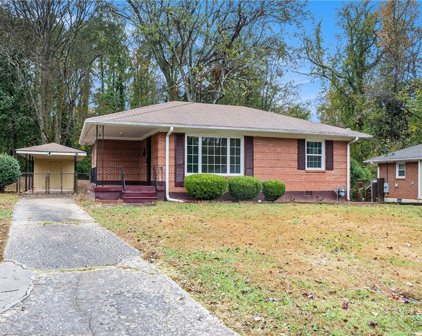 2495 Sylvan Terrace, East Point