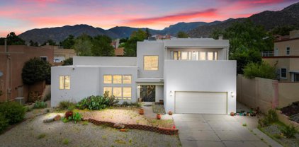 810 Piedra Larga Place NE, Albuquerque