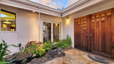 1446 Ala Leie Place Front Entry