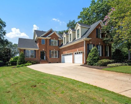 222 Woods Road, Greer