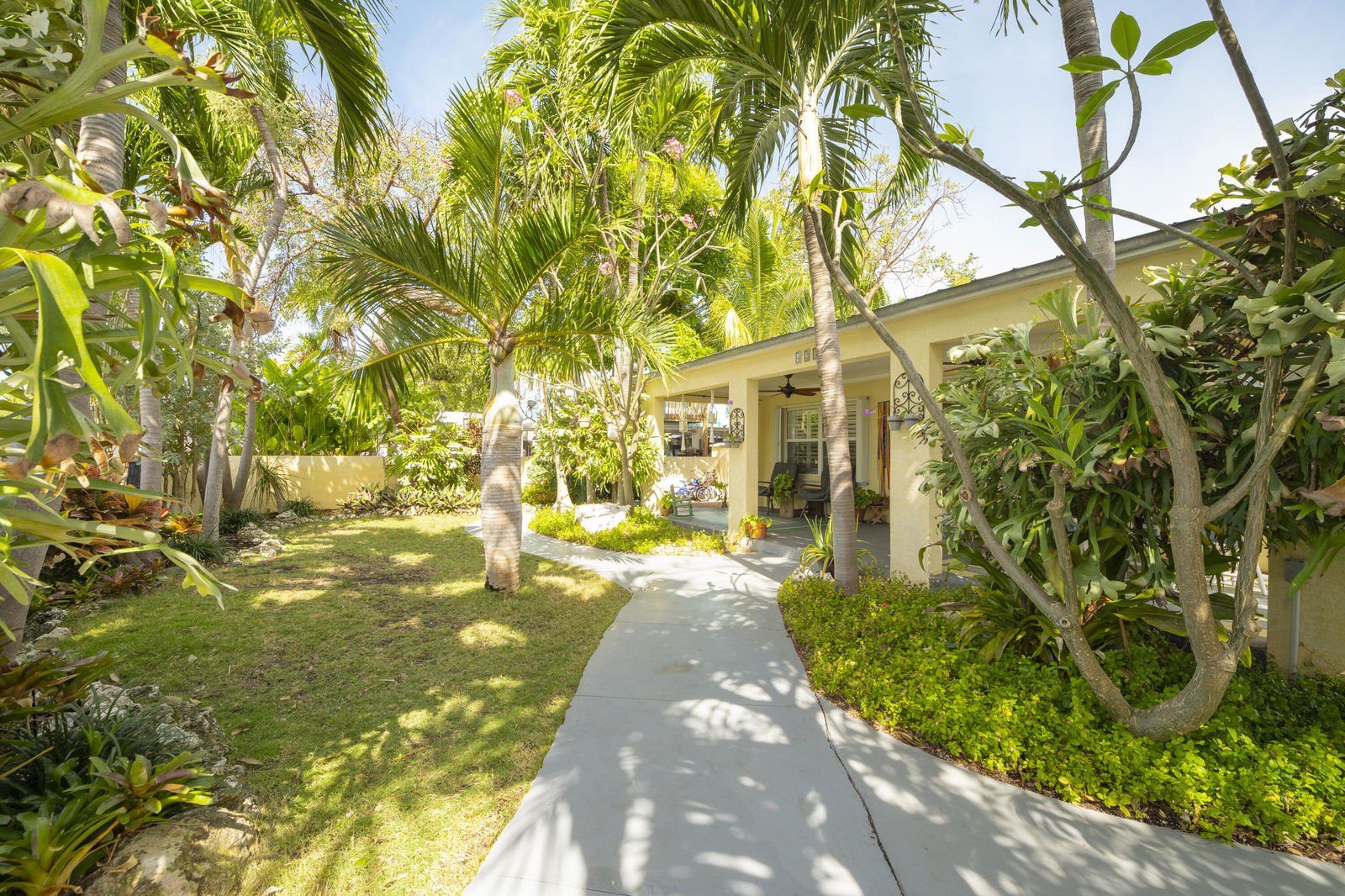 421 Avenue C, Big Coppitt, 33040