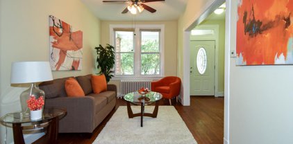 737 Kentucky Ave Se, Washington