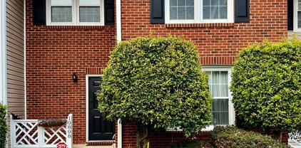 10808 Winterbourne  Court, Charlotte