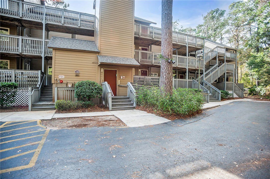 50 Yacht Cove Drive Unit 224, Hilton Head Island, 29928