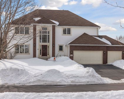 9631 Laforet Drive, Eden Prairie