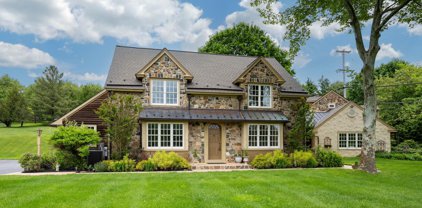 585 S Creek Rd, West Chester