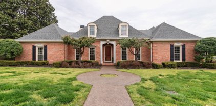 5108 Country Club Dr, Brentwood