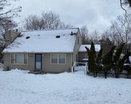 16306 Minnetonka Boulevard, Minnetonka
