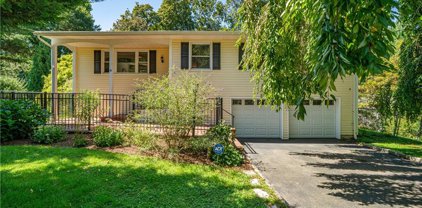 14 White Birch Drive, Ossining