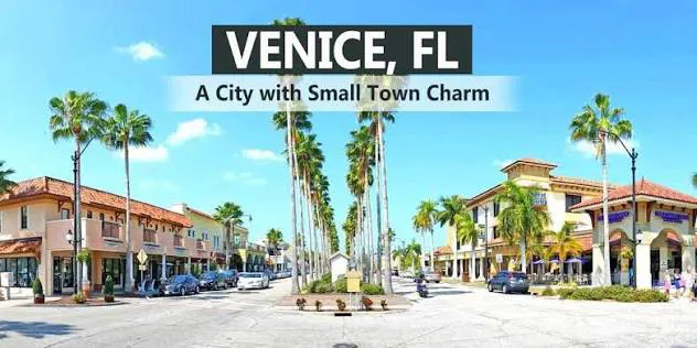 Historic Downtown Venice shopping and dining