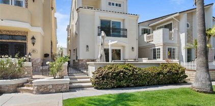 209 18th Street, Huntington Beach