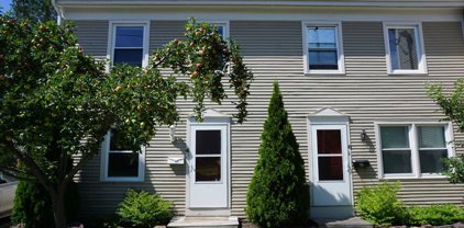 4 Strong Street, Burlington