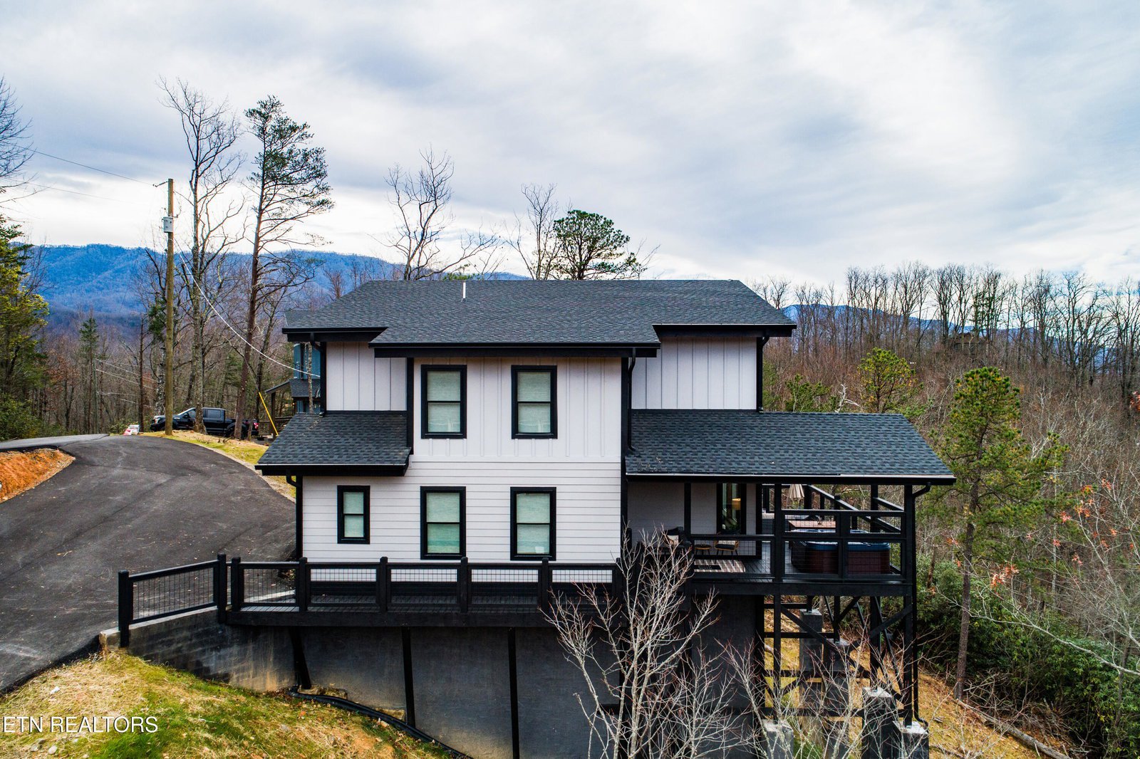 1113 Mathis Hollow Rd, Gatlinburg, 37738