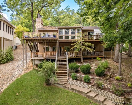 351 Sweetwater Drive, Four Seasons