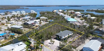 305 Dundee  Road, Fort Myers Beach
