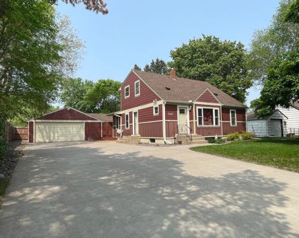 2447 Woodale Drive, Mounds View