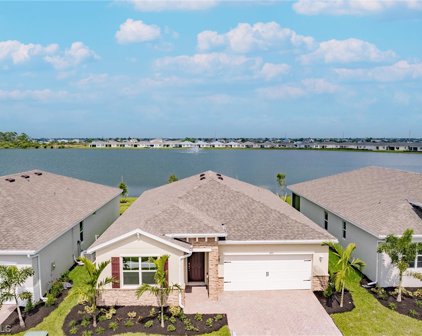 303 Spring Hill Lake Loop, Cape Coral