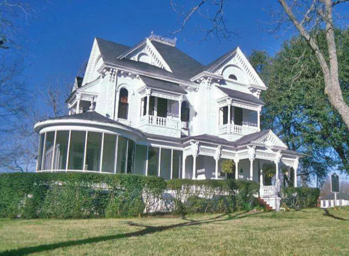 Spindled Queen Anne