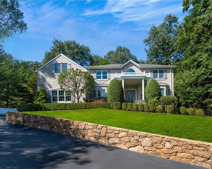35 White Deer Lane, West Harrison