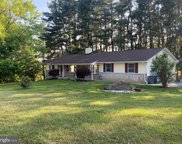 2114 Sterling Ct, Hampstead image