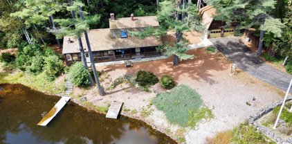 22 Sand Hill Road, Newport