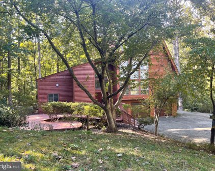 9330 Dogue Hollow Ln, Lorton