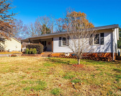 1694 Magnum  Road, Hickory