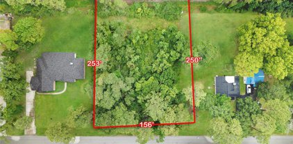 1413 Silver Moon Trail, Crosby
