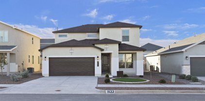 1633 Sam Dominguez, El Paso