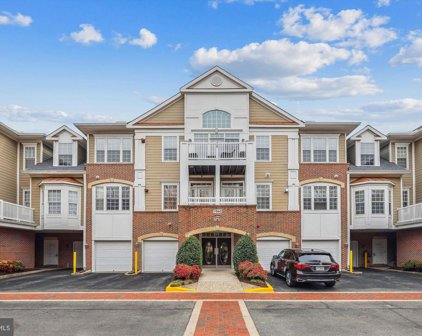7860 Rolling Woods Ct Unit #204, Springfield