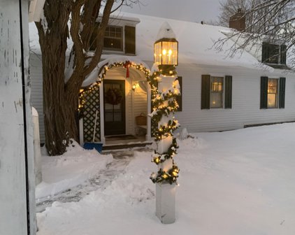 2810 Crosstown Road, Berlin