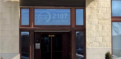2107 Grand Boulevard Unit #1107, Kansas City