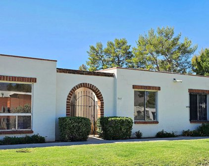 957 N Camino Las Solanas, Tucson