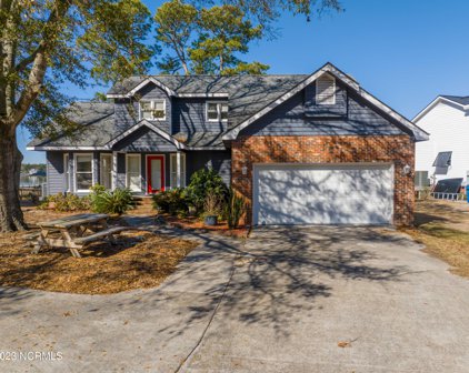 781 Chadwick Shores Drive, Sneads Ferry