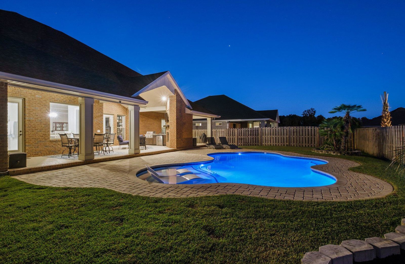 6047 Huntington Creek Boulevard, Pensacola FL 32526, Property Listing