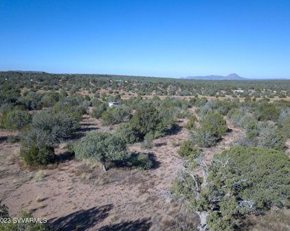 13 Cattle Drive, Ash Fork