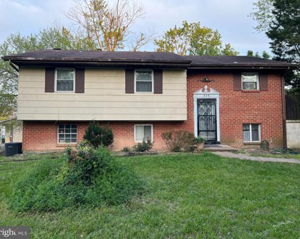 535 Chalet Dr W, Millersville