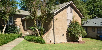 500 W Woodcroft Pkwy Unit #8c, Durham