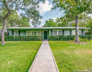 547 Robinhood Pl, San Antonio image