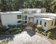 4 Hemlock Hollow Place, Armonk image