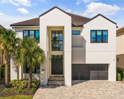 450 Muirfield Loop, Reunion