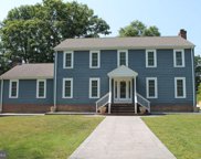 102 Camden Dr, Fredericksburg image