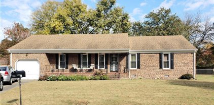 5866 Woodside Circle, Northwest Portsmouth
