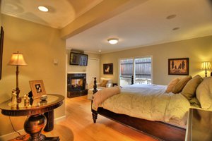 42 Laurel Drive Master Suite picture