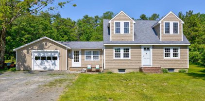 34 New Gloucester Road, North Yarmouth