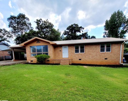 205 Ellington Drive, Spartanburg