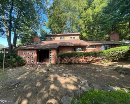 40 Wegman Rd, Reading
