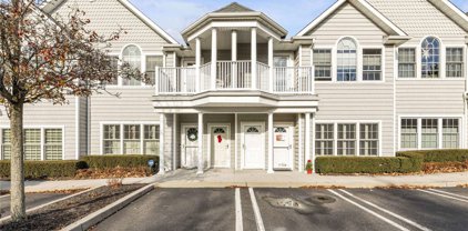 116 Stewart Avenue Unit #G, Bethpage